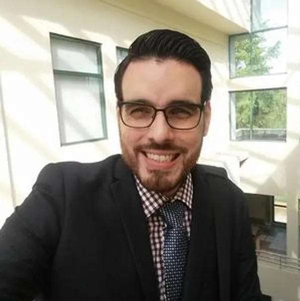 Dr. Héctor Gómez Martínez, Psicólogo Clínico